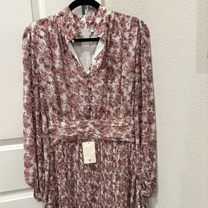 Ivy City co Midi dress